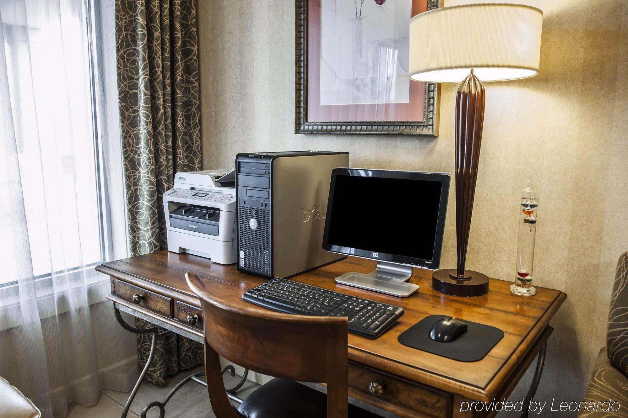 Holiday Inn - Columbus By Ihg Buitenkant foto